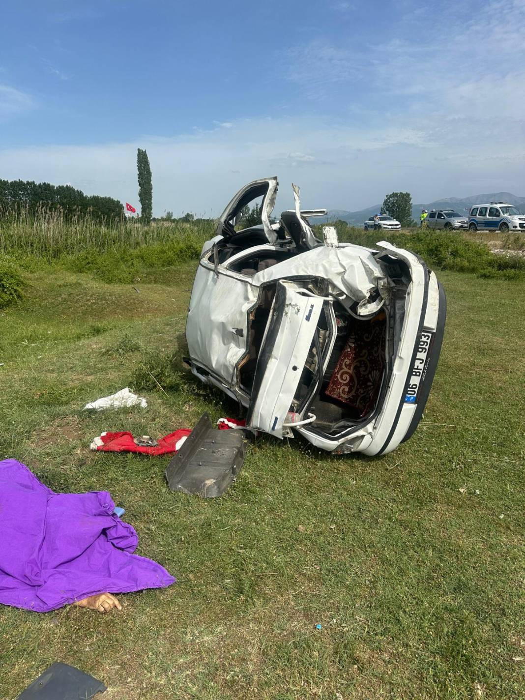 Tokat'ta feci kaza! Otomobil şarampole uçtu: Ölüler ve yaralılar var - Resim: 9